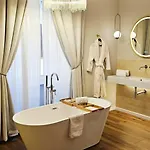 Stoa Boutique Roma