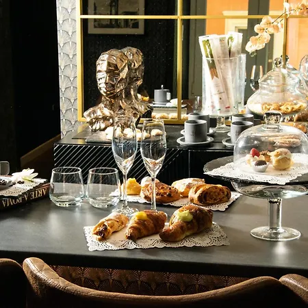 Stoa Boutique فندق