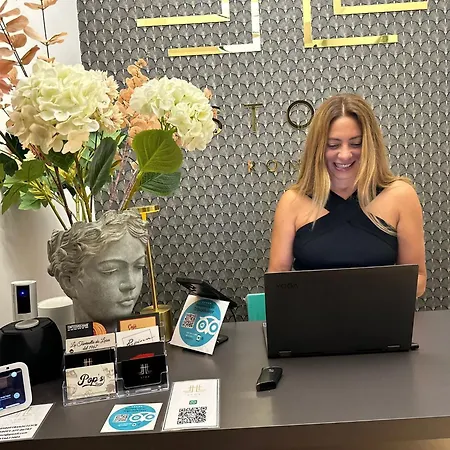 Stoa Boutique روما