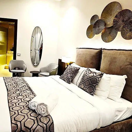 Stoa Boutique * روما