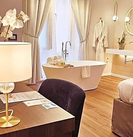 Stoa Boutique Hotel *