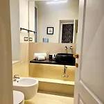 Stoa Boutique Rom