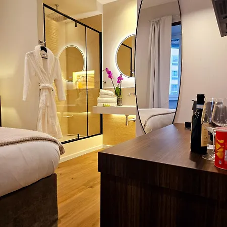 Stoa Boutique فندق